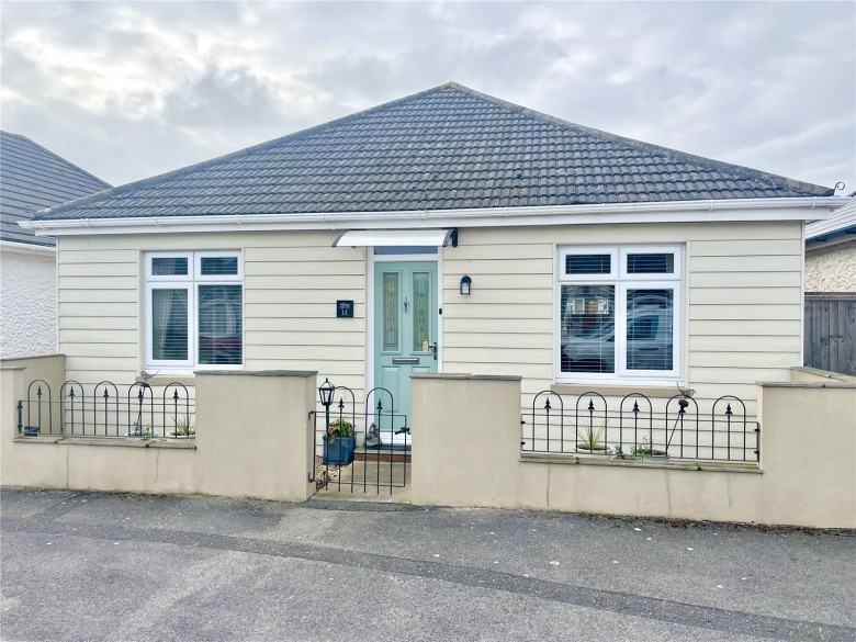Click the photo for more details of Mudeford, Christchurch, Dorset