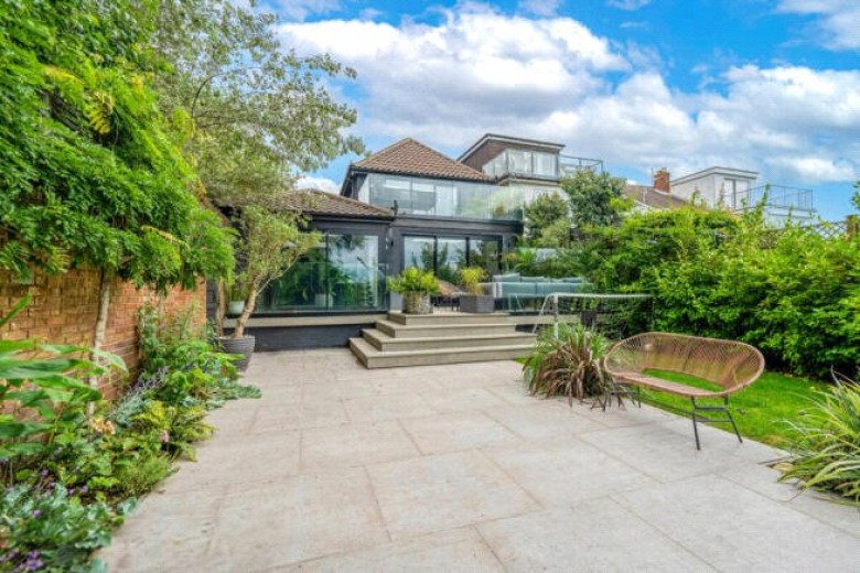 Click the photo for more details of Mudeford, Christchurch, Dorset