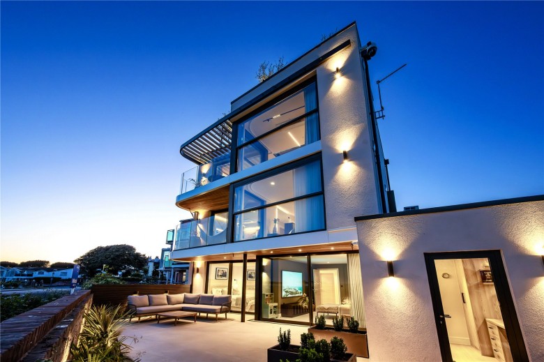 Click the photo for more details of Mudeford, Christchurch, Dorset