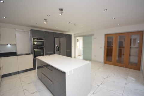 Click the photo for more details of New Road, Chelmsford, Essex