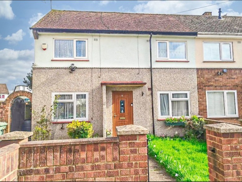 Click the photo for more details of Pilgrims Hatch, Brentwood, Essex