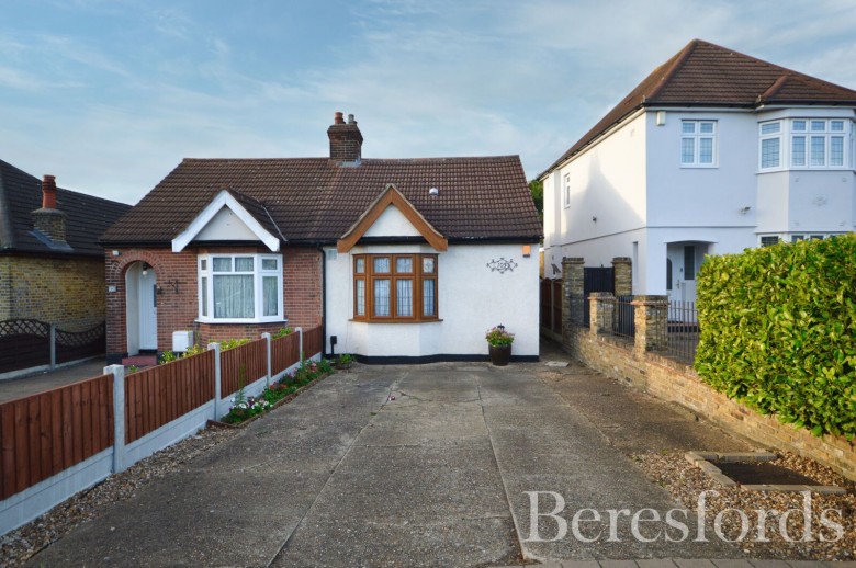 Click the photo for more details of Collier Row, Romford