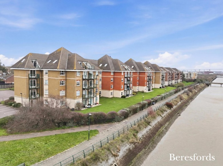 Click the photo for more details of Purfleet-on-Thames, Essex