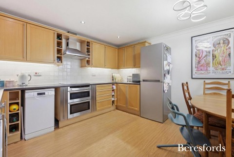 Click the photo for more details of Purfleet-on-Thames, Essex