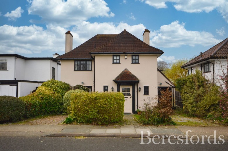 Click the photo for more details of Gidea Park
