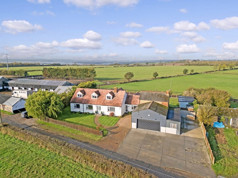 Click the photo for more details of Burnham-on-Crouch, Essex