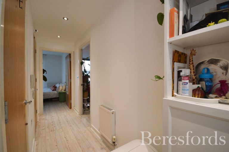 Images for Dolphin Approach, Romford
