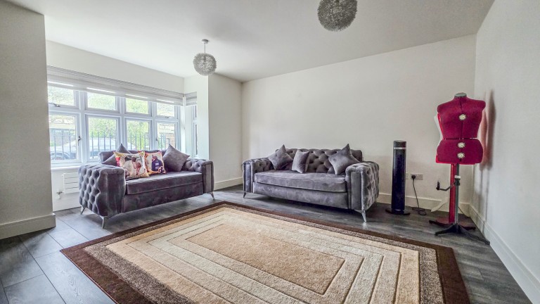 Images for Oaklands Avenue, 1A Oaklands Avenue, Romford