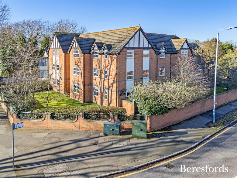 Click the photo for more details of Pettits Lane, Romford