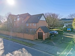 Images for Pettits Lane, Romford