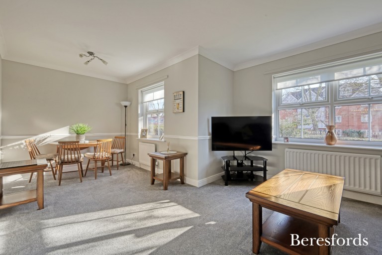 Images for Pettits Lane, Romford
