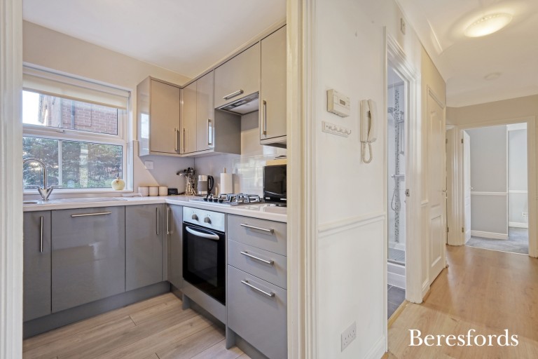 Images for Pettits Lane, Romford