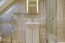 Images for Nine Ashes, Ingatestone, Essex