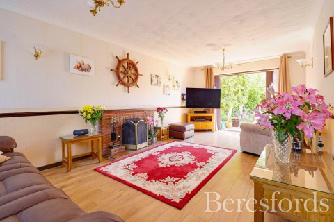 Click the photo for more details of Mayland, Essex