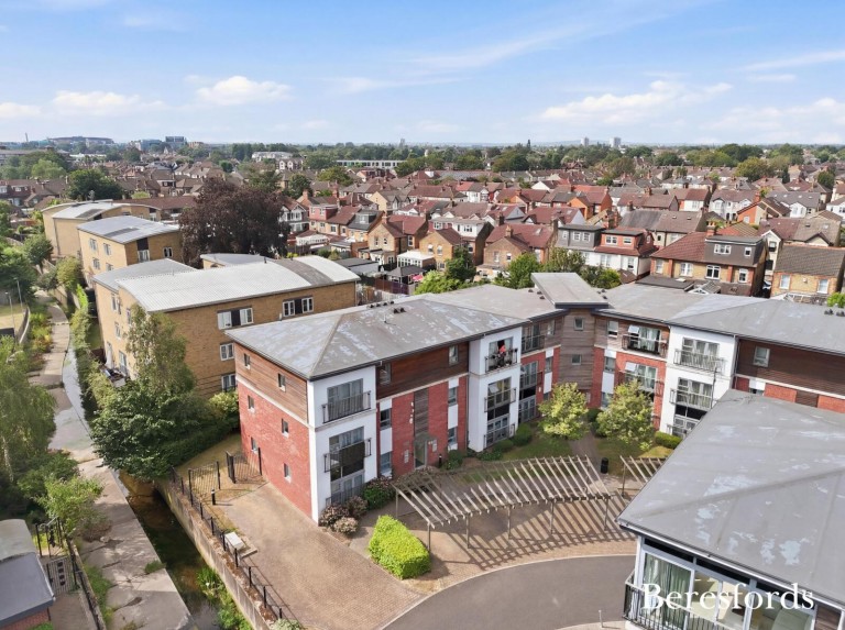 Images for Riverside Close, Romford