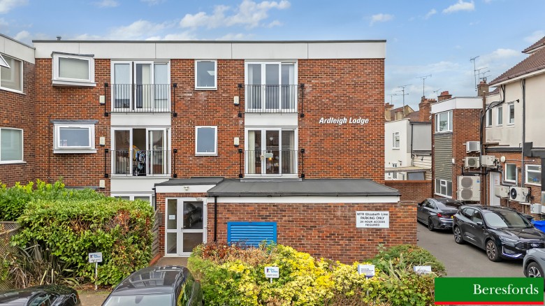 Click the photo for more details of Hutton Road, Shenfield, Essex