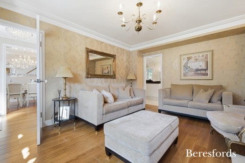 Click the photo for more details of Ingrave, Brentwood, Essex