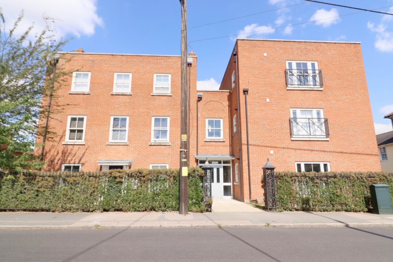 Click the photo for more details of Rayne, Braintree, Essex