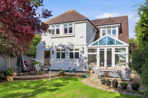 Click the photo for more details of Doddinghurst Road, Doddinghurst, Brentwood