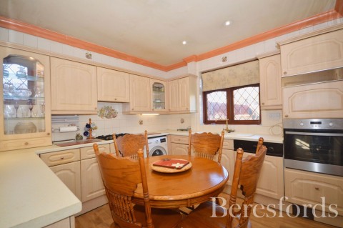 Click the photo for more details of Gidea Park