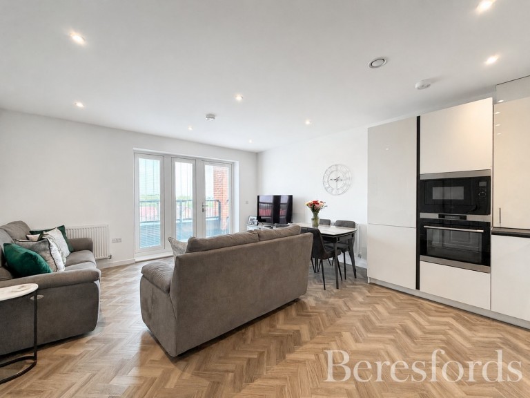 Images for Finlay Gardens, Hornchurch