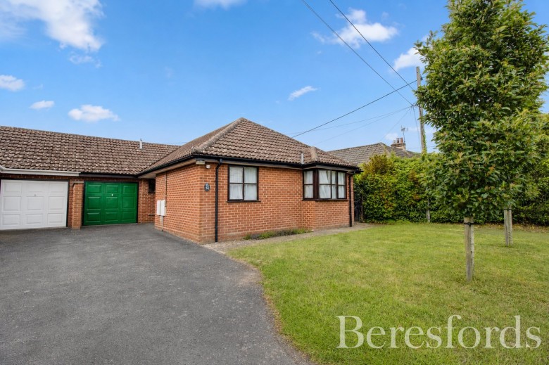 Click the photo for more details of Lawford, Manningtree, Essex
