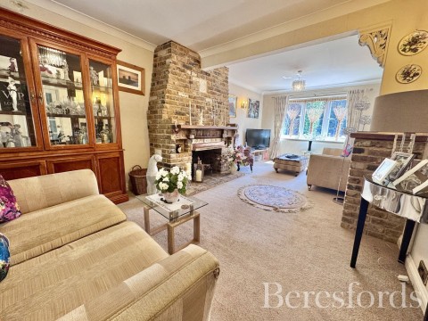 Click the photo for more details of Kirby Cross, Frinton-on-Sea, Essex