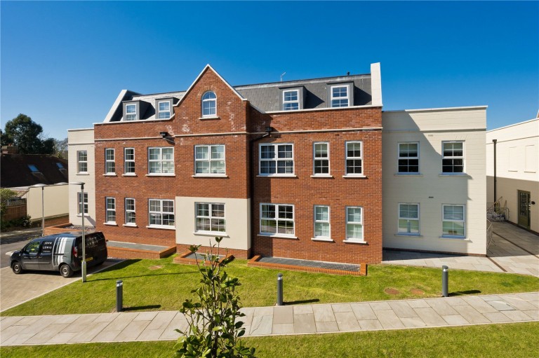 Images for Jubilee Gardens, Weybridge, Surrey
