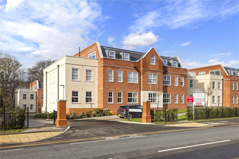 View Full Details for Jubilee Gardens, Weybridge, Surrey