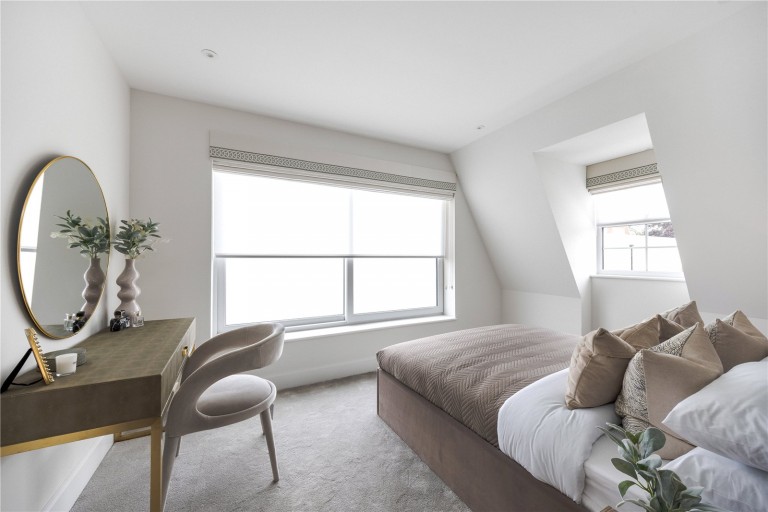 Images for Jubilee Gardens, Weybridge, Surrey