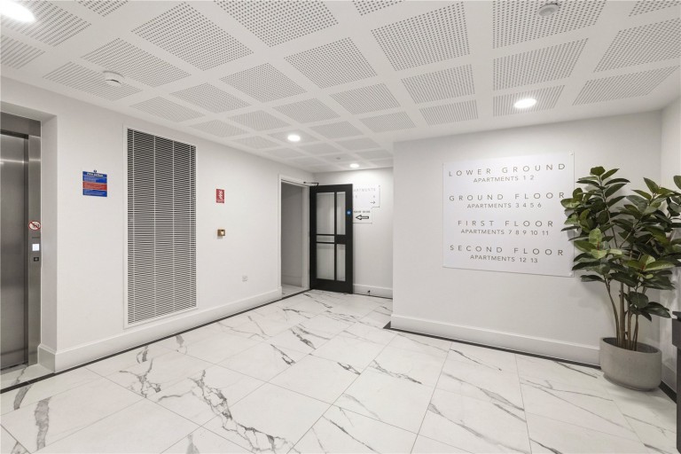 Images for Jubilee Gardens, Weybridge, Surrey