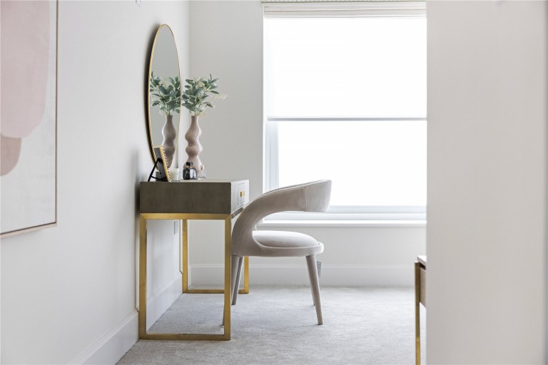 Images for Jubilee Gardens, Weybridge, Surrey