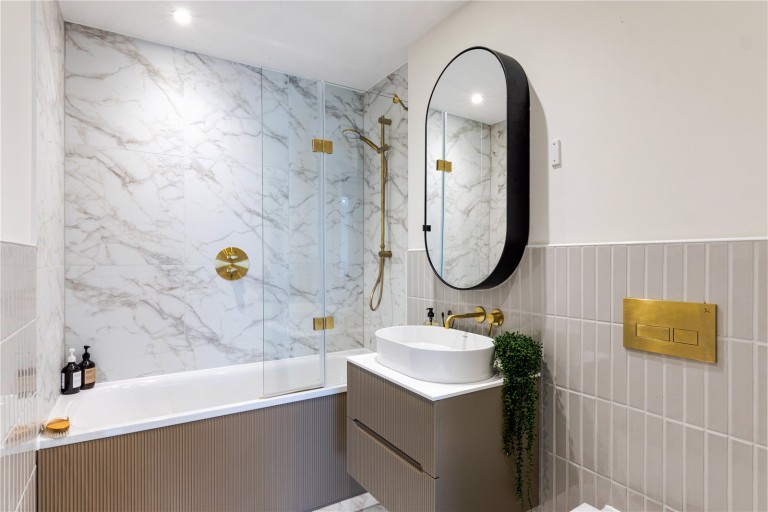 Images for Jubilee Gardens, Weybridge, Surrey