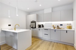 Images for Jubilee Gardens, Weybridge, Surrey