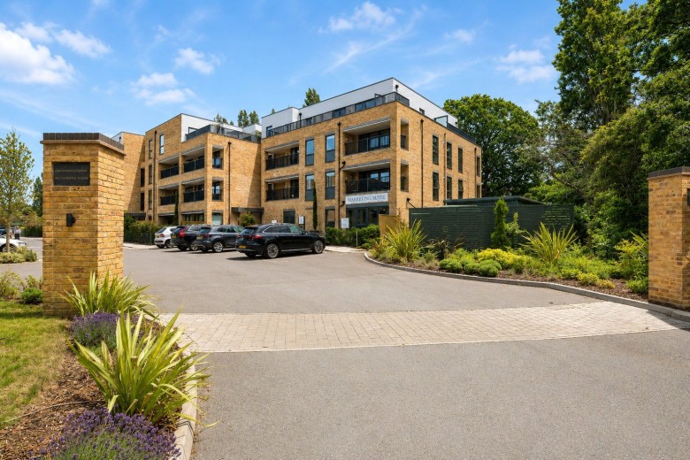 Click the photo for more details of Oaklands House, 2 Littleworth Road, Esher
