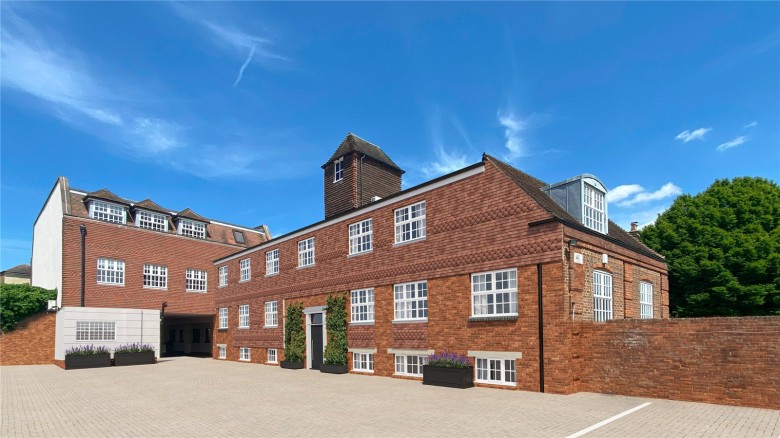 Click the photo for more details of The Courtyard, West Street, Farnham,