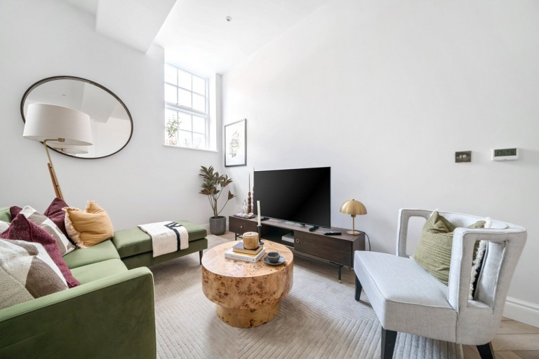 Images for The Courtyard, West Street, Farnham,