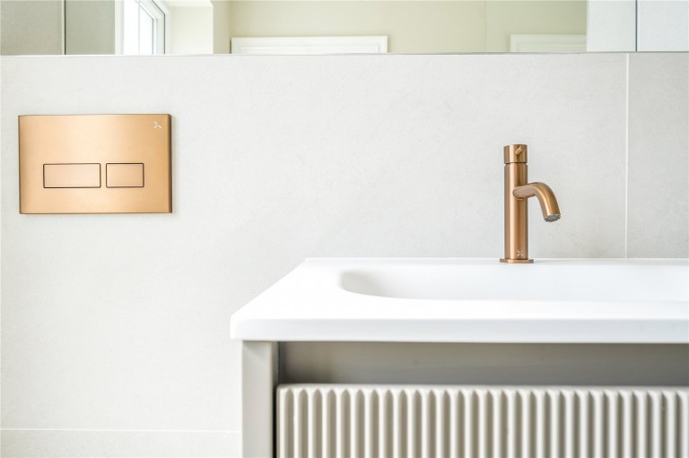 Images for Orchard Walls, Effingham, Surrey