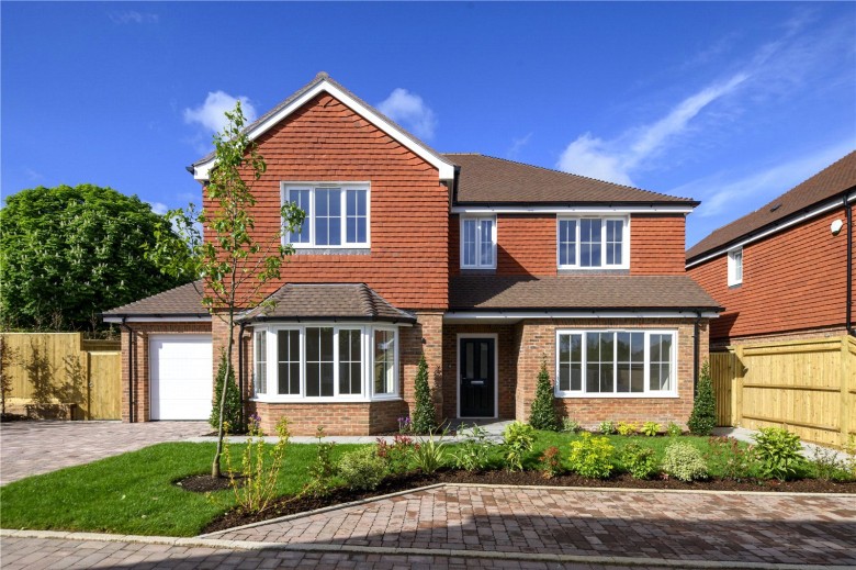 Click the photo for more details of Lambert Close, Effingham