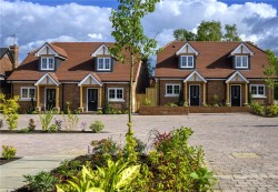 Images for Lambert Close, Effingham