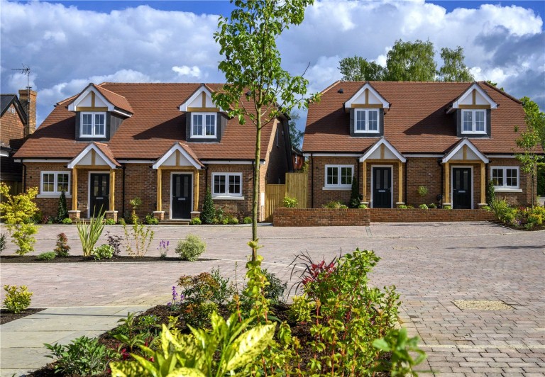 Images for Lambert Close, Effingham