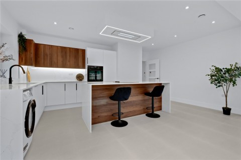 Click the photo for more details of Stevens Lane, Claygate, Surrey