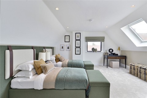 Click the photo for more details of Horsham Rod, Alfold