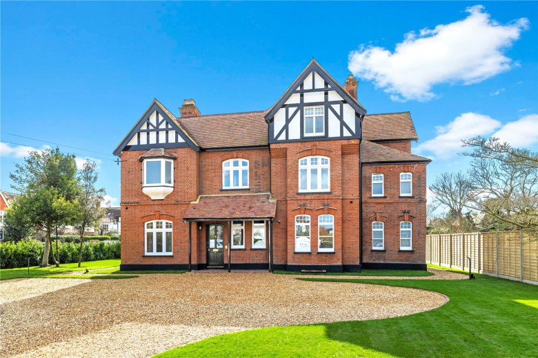 Click the photo for more details of Beauchamp Road, East Molesey, Surrey