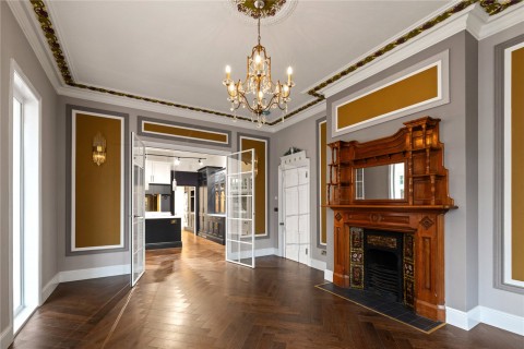 Click the photo for more details of Beauchamp Road, East Molesey, Surrey