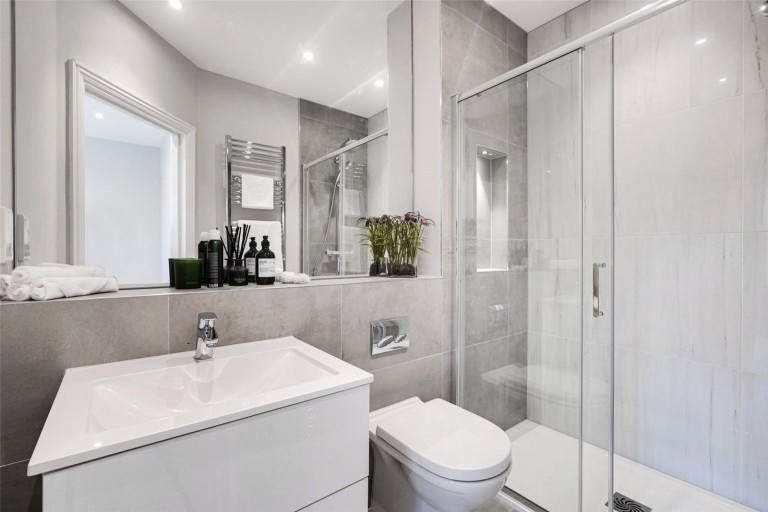 Images for Pine Grove, Weybridge