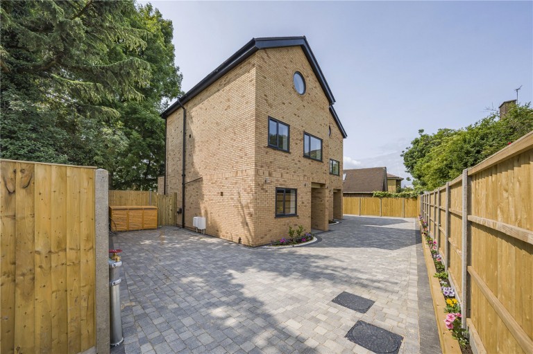 Images for Grand Drive, Raynes Park, London