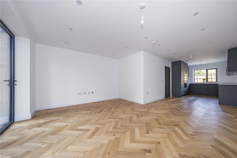Images for Grand Drive, Raynes Park, London