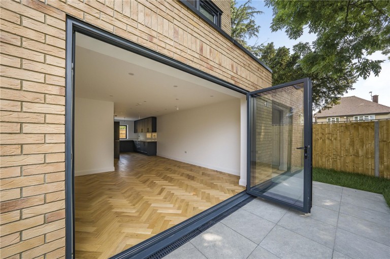 Images for Grand Drive, Raynes Park, London