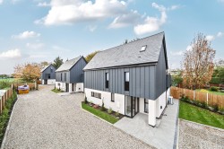 Images for Kingfield Green, Woking